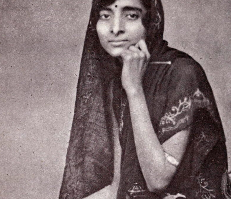 Kamala Nehru Biography-Nehru Family, Marriage