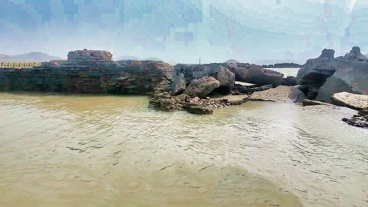 Gayakwadi Fort on Tapi River